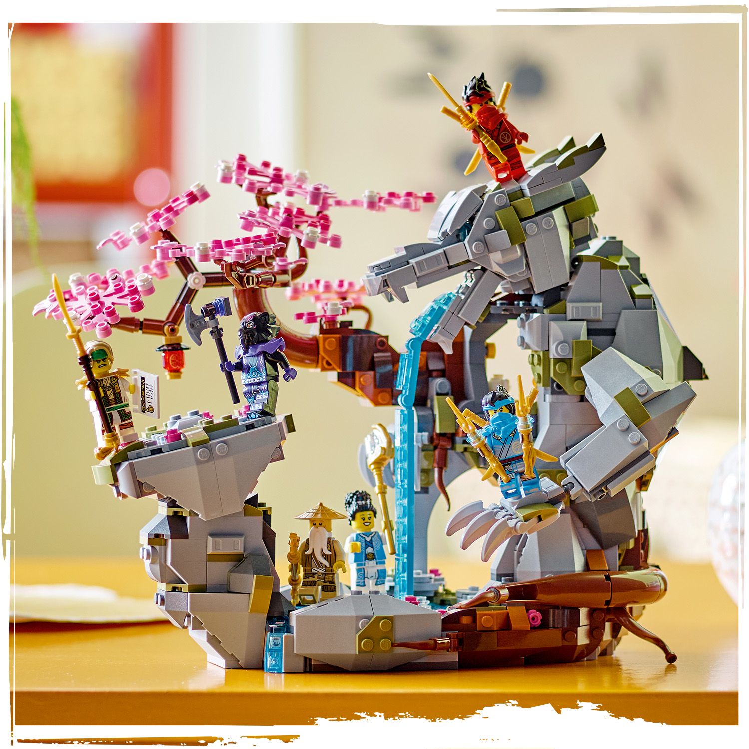 Model kolekcjonerski smoka NINJAGO®