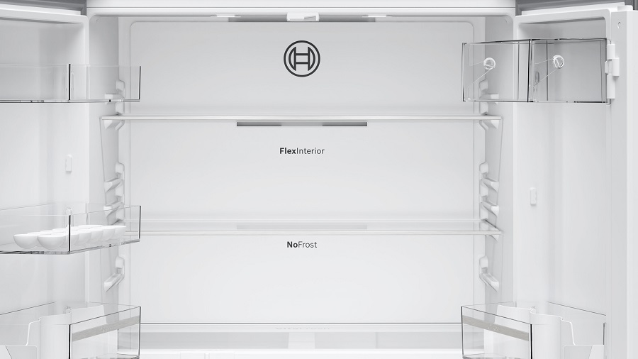 High-Glossy backwall z systemem MultiAirflow. Równomierne rozprowadzanie powietrza na wszystkich poziomach.