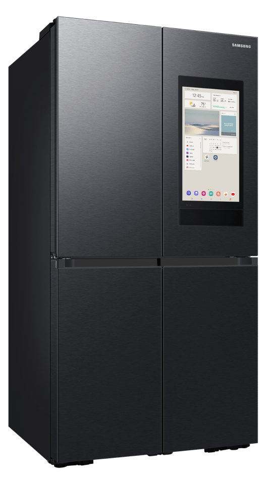 Lodówka Multidoor AI Family Hub™ RF65DG9H0EB1EO wykończona w eleganckiej grafitowej stali prezentuje się niezwykle stylowo Lodówka Multidoor AI Family Hub™ RF65DG9H0EB1EO wykończona w eleganckiej grafitowej stali prezentuje się niezwykle stylowo