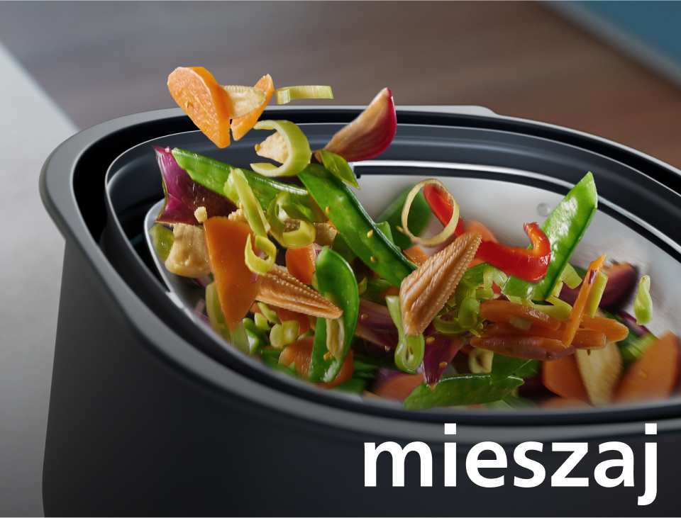 Mieszanie warzyw w urządzeniu 2w1