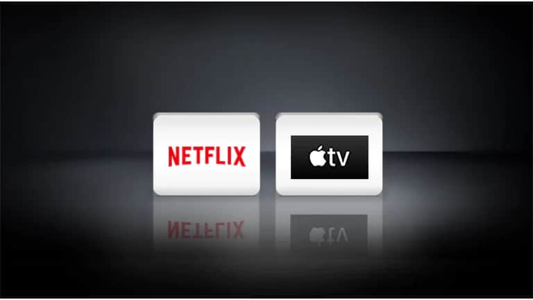 Logo Netflix i Logo Apple ułożone poziomo na czarnym tle.