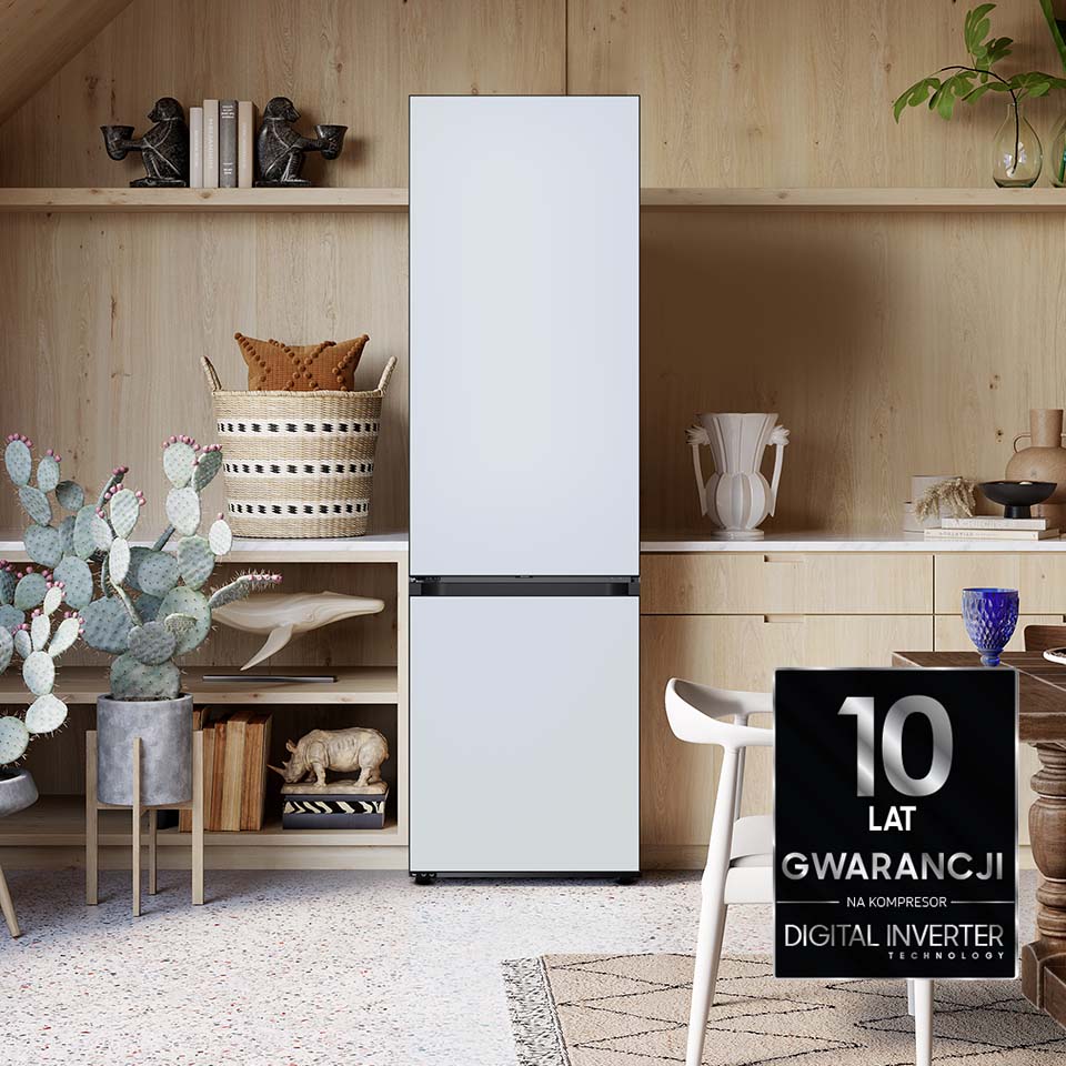 zdjęcie lodówki Samsung RB38A7B6AAP z graficzną adnotacją o 10-letniej gwarancji na kompresor