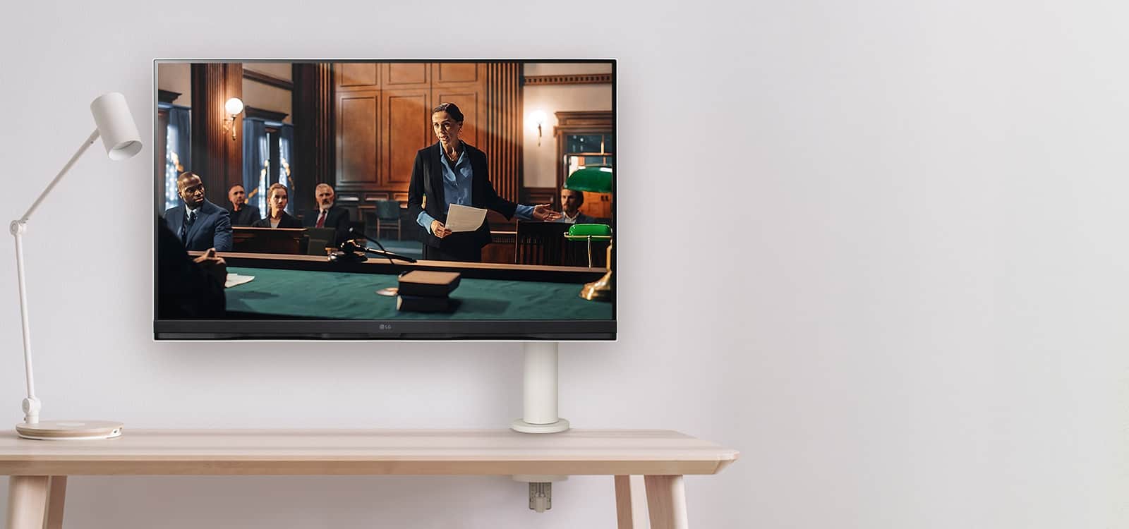 webOS搭載 31.5インチ4K（エルゴアーム） LG MyView Smart Monitor（チューナーレステレビ）